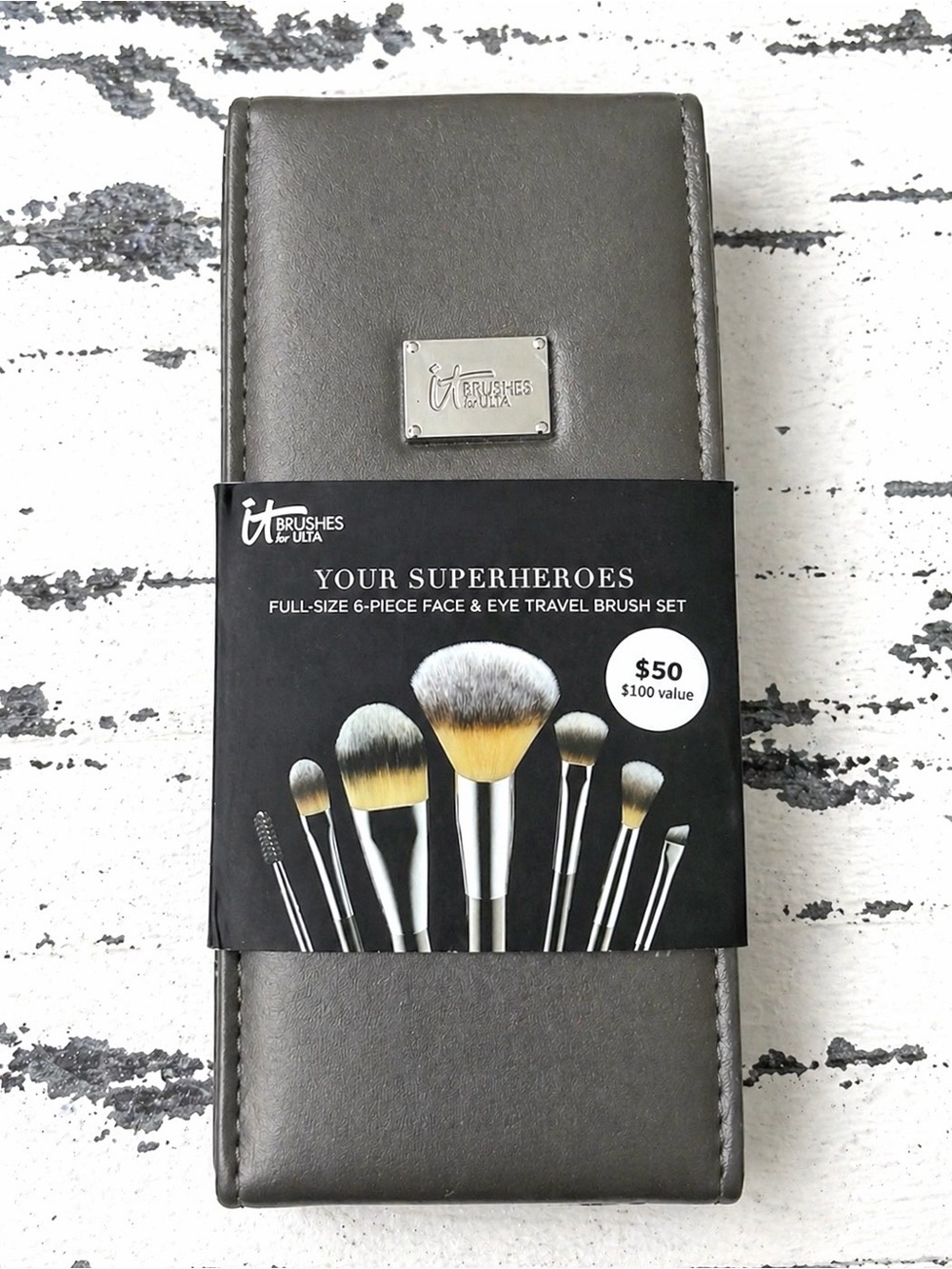 it cosmetics Gray 6-Piece Face & Eye Travel Brush Set
